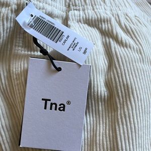 BNWT Aritzia TNA Carlaw Pant in Whisper White